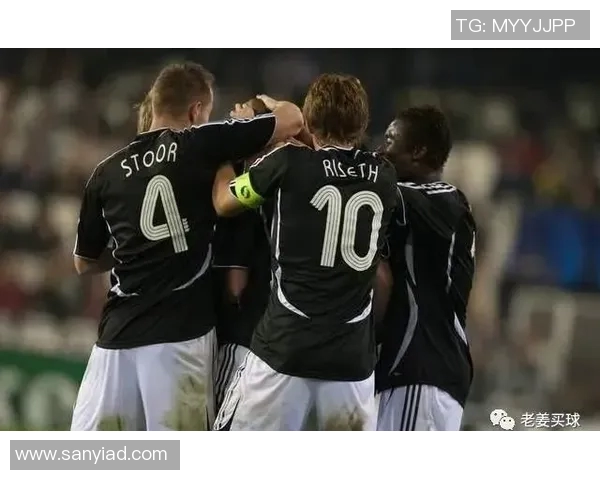 UII奇萨与罗森博格的激烈对决揭示足球战术与团队合作的魅力