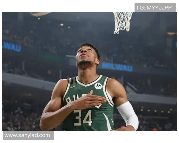 雄鹿客场击败尼克斯,字母哥全场砍下27分,展现王者风范 雄鹿客场击败尼克斯,字母哥全场砍下27分,展现王者风范