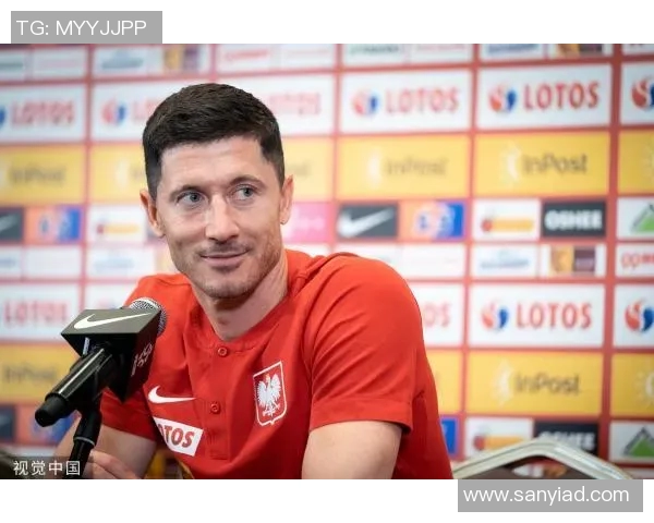 莱万重返德甲对决旧主拜仁球迷怒斥其背叛与忘恩负义