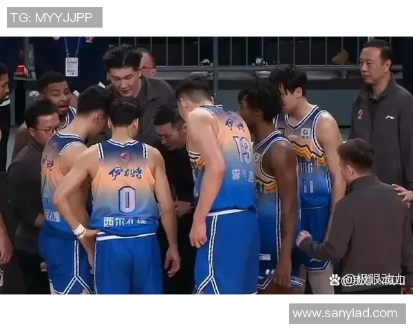 CBA广东队与深圳队激战正酣谁能在这场对决中笑到最后 CBA广东队与深圳队激战正酣谁能在这场对决中笑到最后